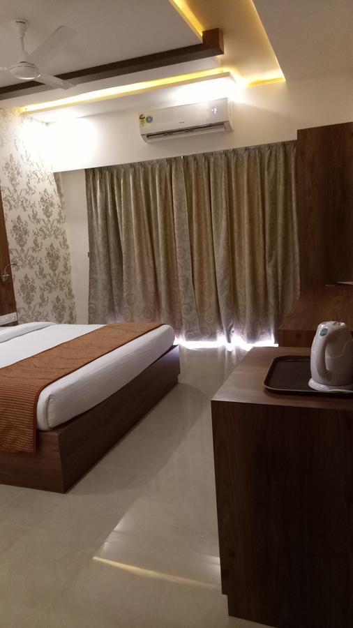 Swati Svasti 3B Hotell Dwārka Eksteriør bilde